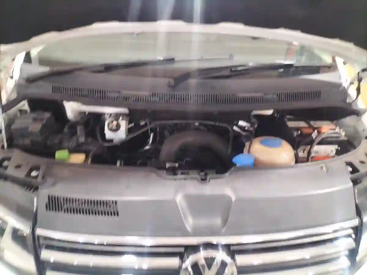 2016 Volkswagen 2016 Volkswagen Transporter 2.0 TDI DSG photo 9