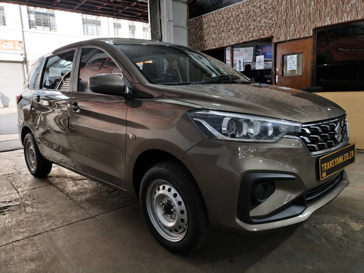2024 Suzuki 2024 SUZUKI ERTIGA 1.5 photo 2
