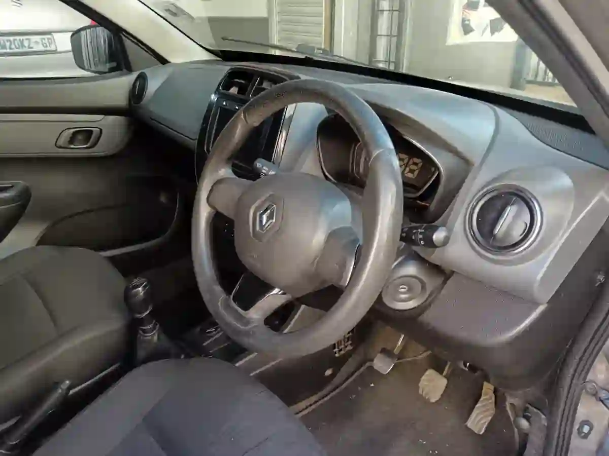 2019 Renault 2019 RENAULT KWID 1.0 photo 9